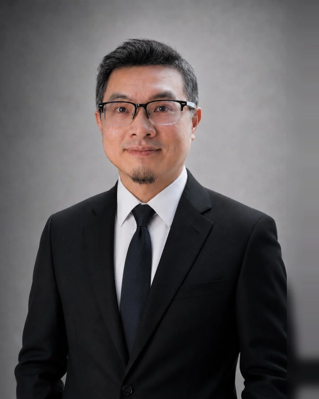 洪忠源｜麥思知識學院 創辦人 · 印刷與 AI 產業顧問